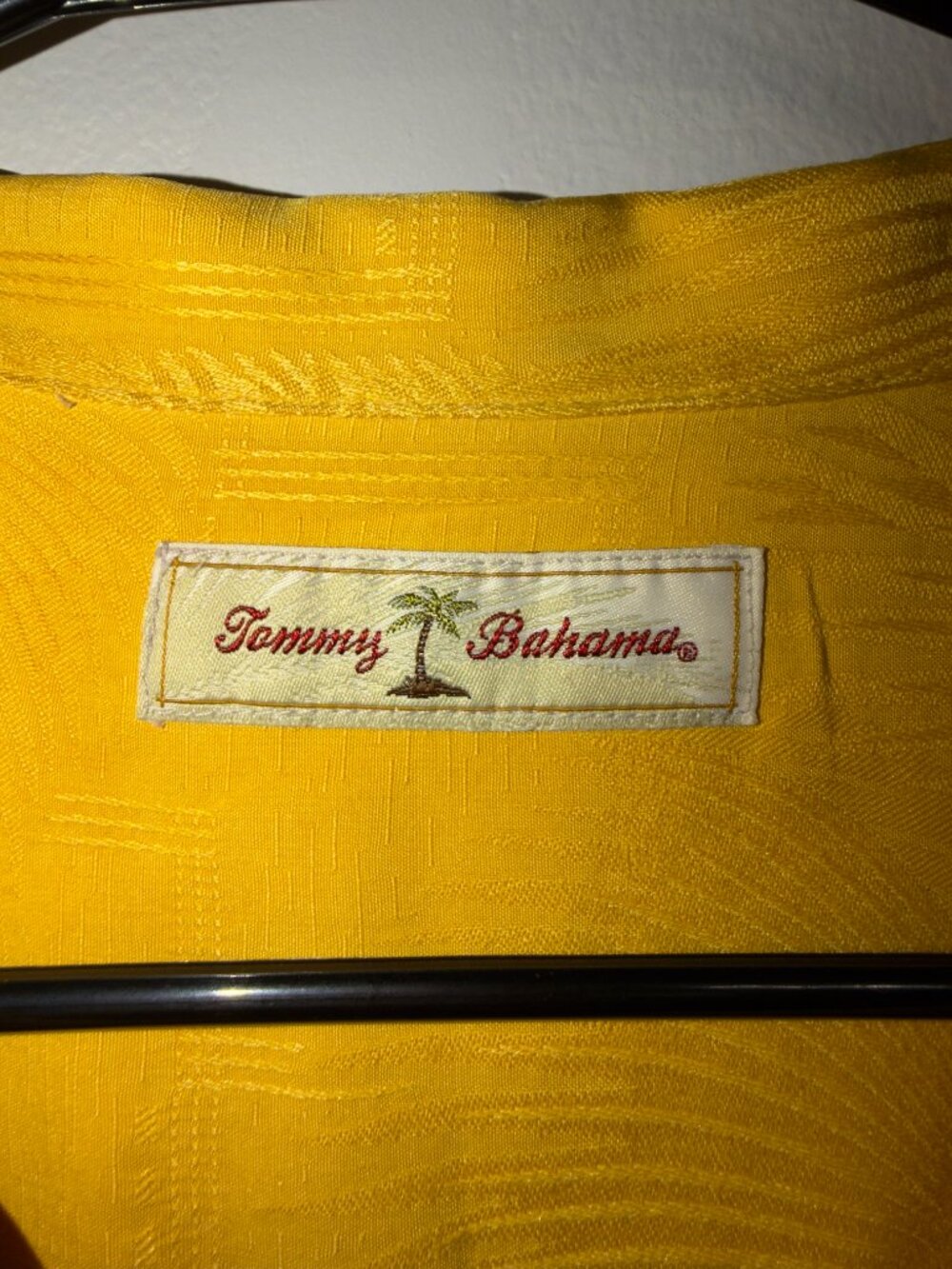 Tommy Bahama XXL Yellow Tonal Palm Leaf 100% Silk Short Sleeve Camp Shirt - Picture 3 of 7